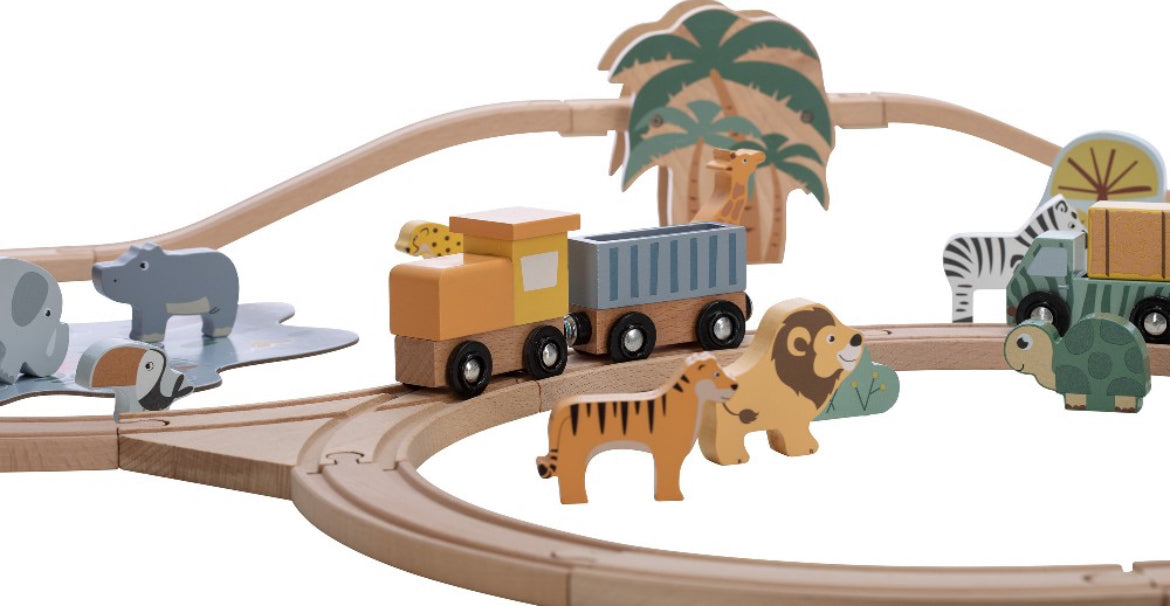 Pista in legno con animali