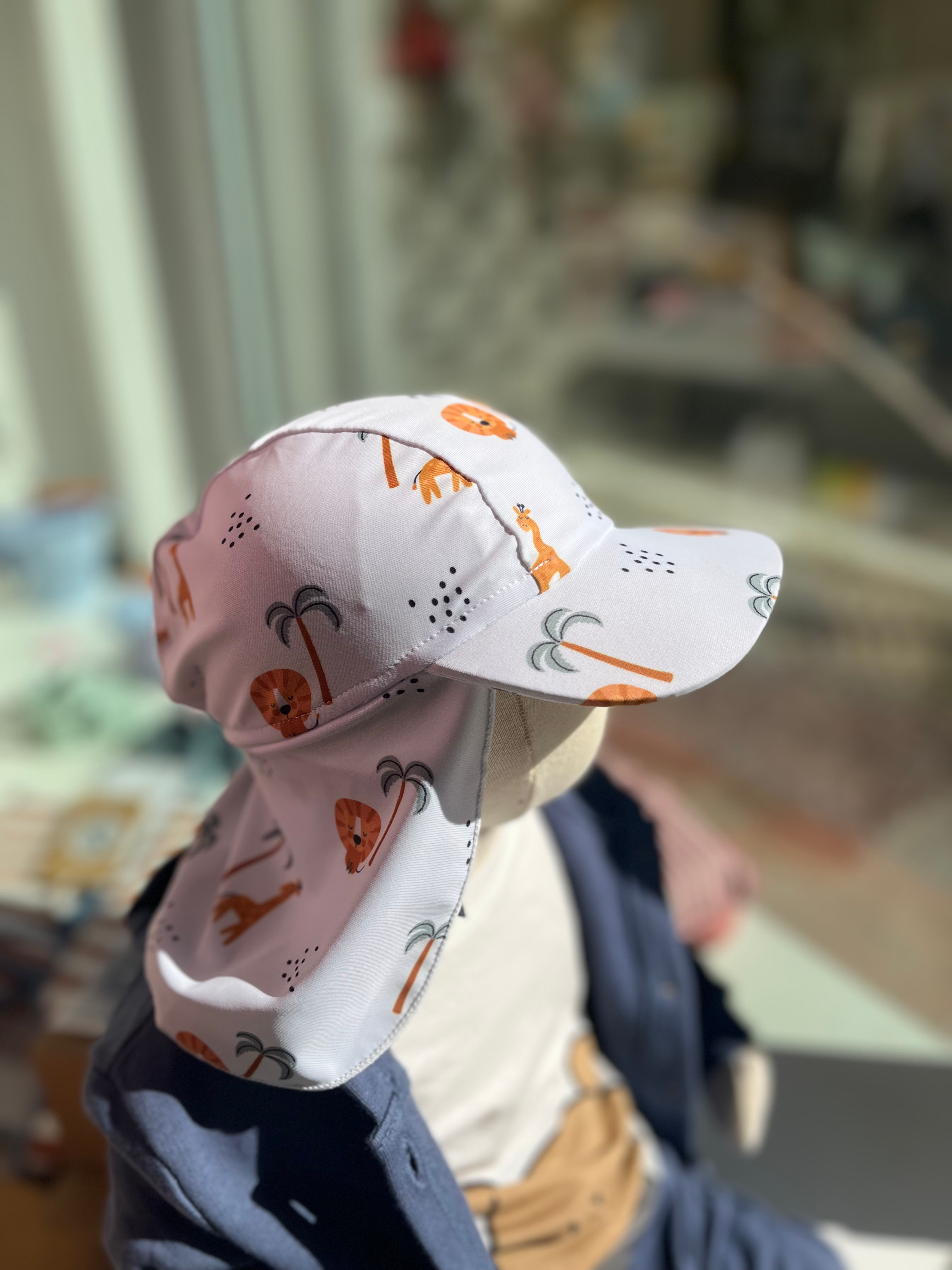 Cappellino anti uv con visiera