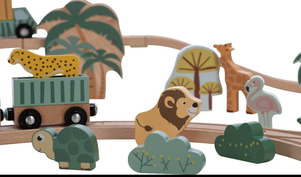 Pista in legno con animali