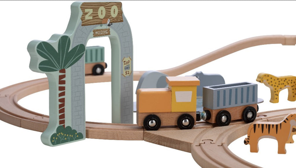 Pista in legno con animali