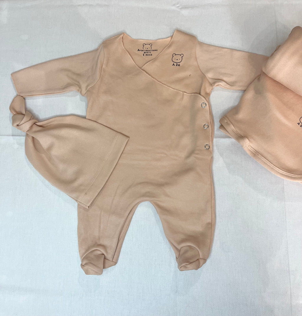 Tutina nascita con piedini apertura a kimono nursery