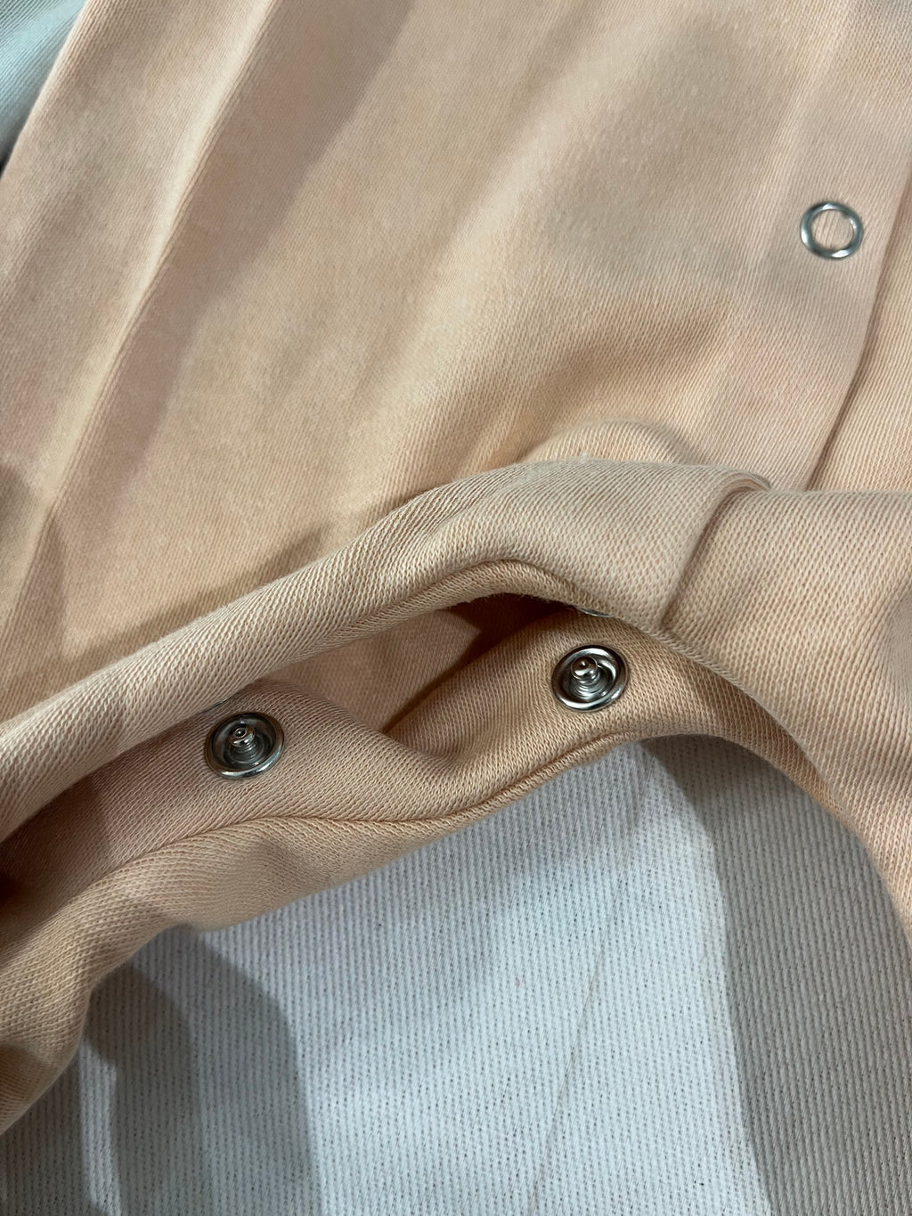 Tutina nascita con piedini aperta davanti nursery