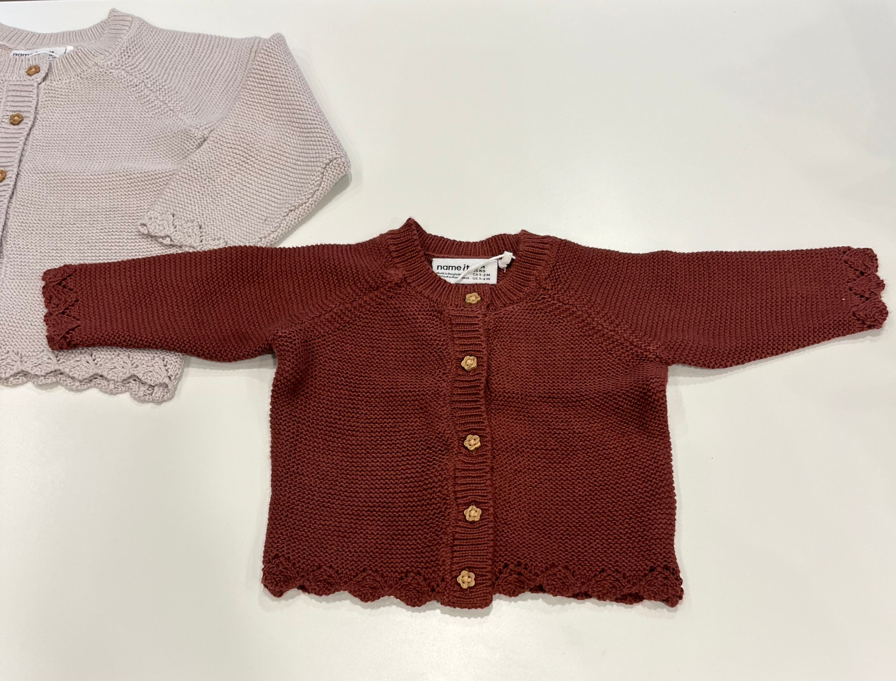 Cardigan in filato bordò