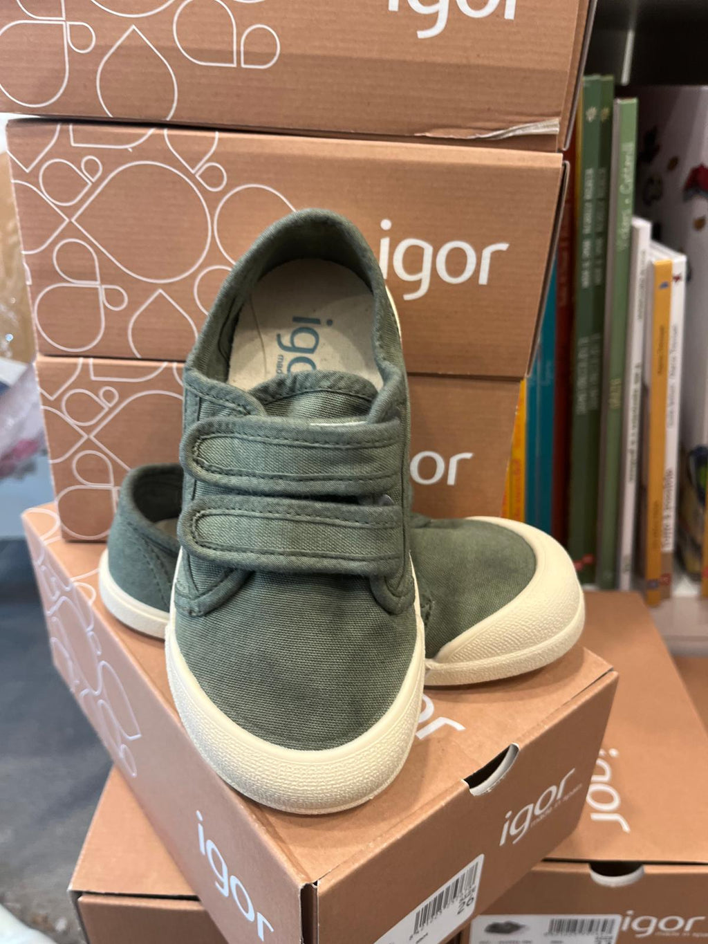 tennis in tela con strappi igor shoes verde