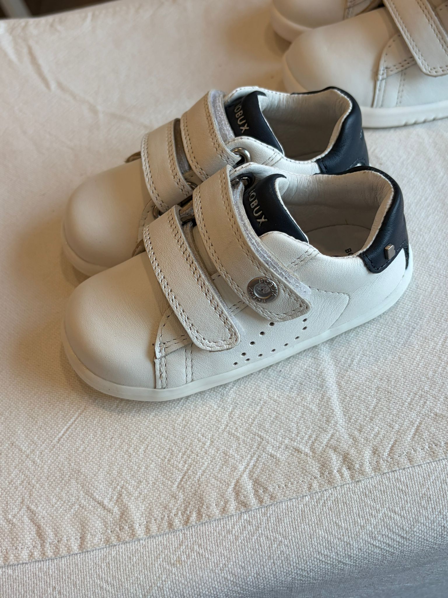 bobux Mavericks-bq white-navy