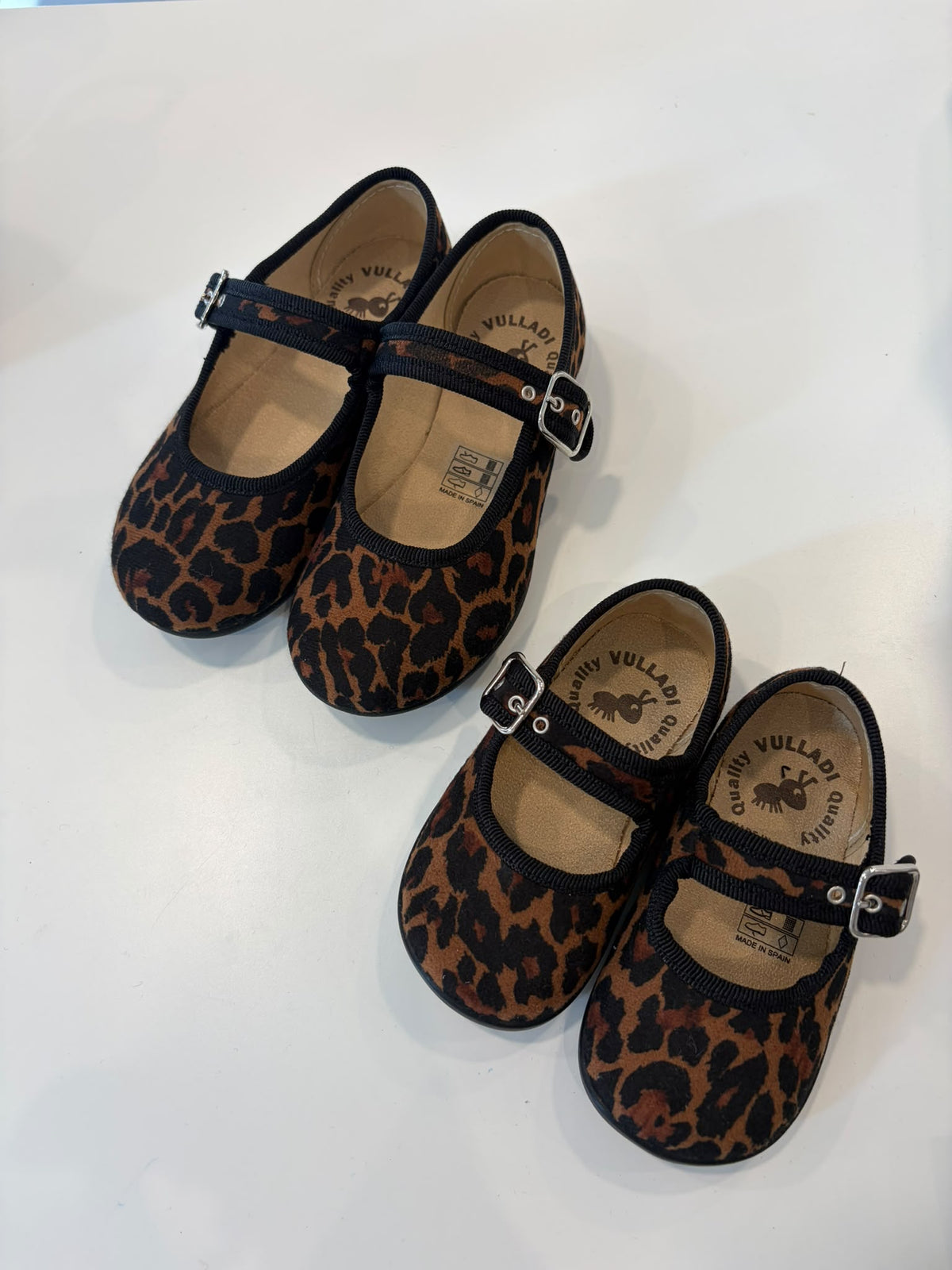ballerina leopardata vulladi con laccetto regolabile