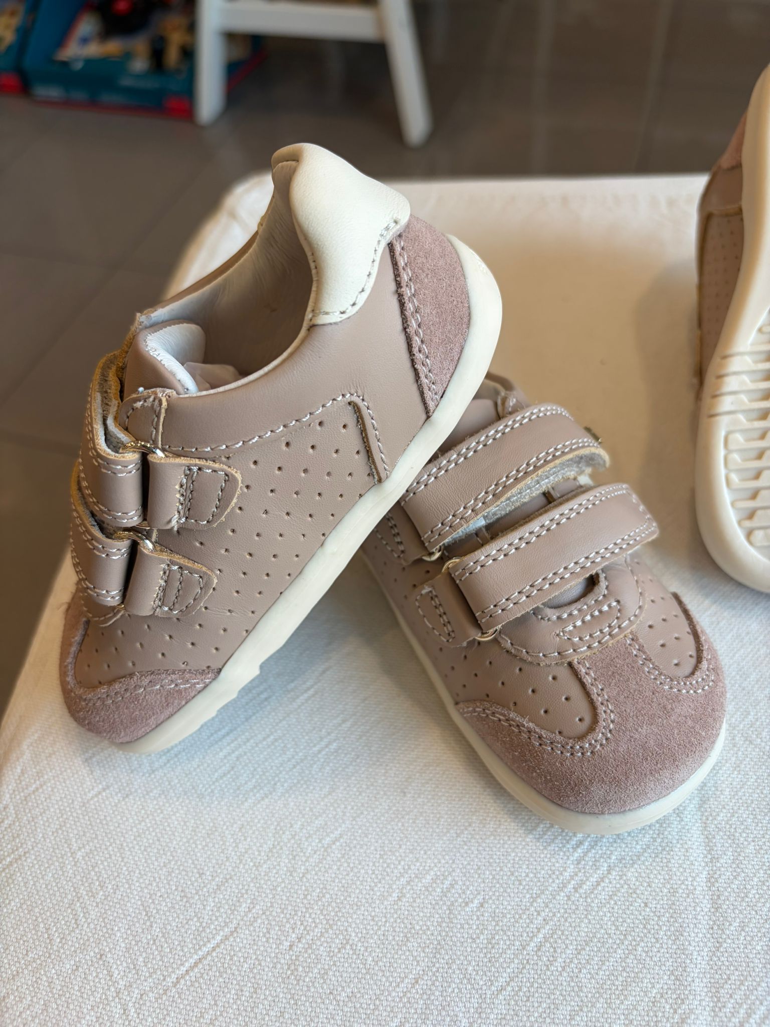 bobux titan-bq warm taupe