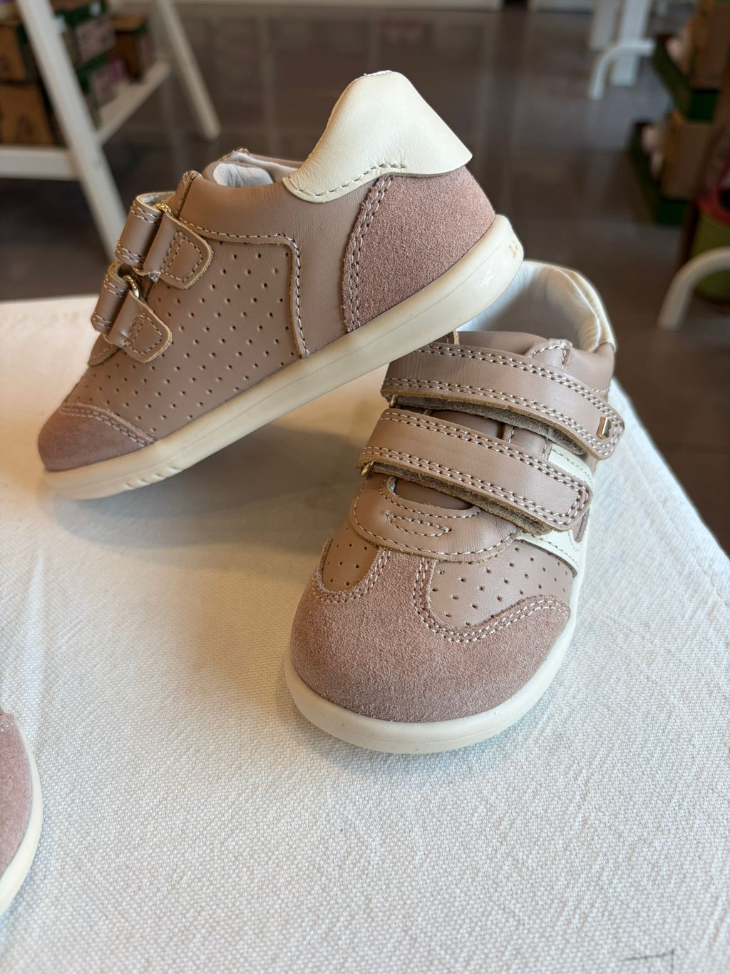 bobux titan-bq warm taupe