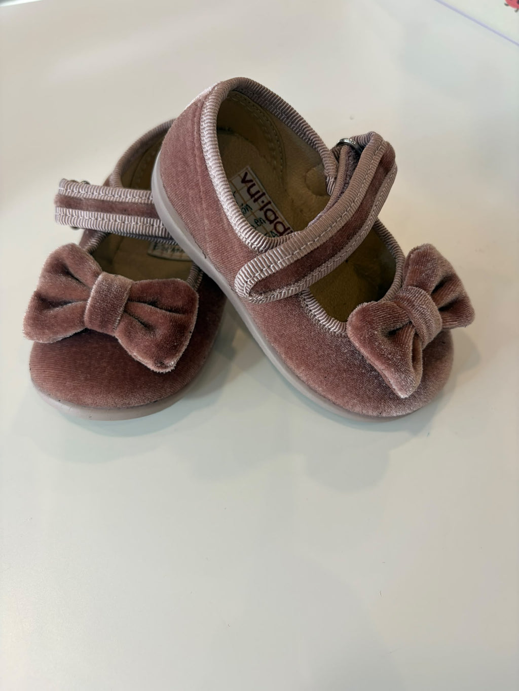 ballerina in velluto rosa antico con fiocco vulladi